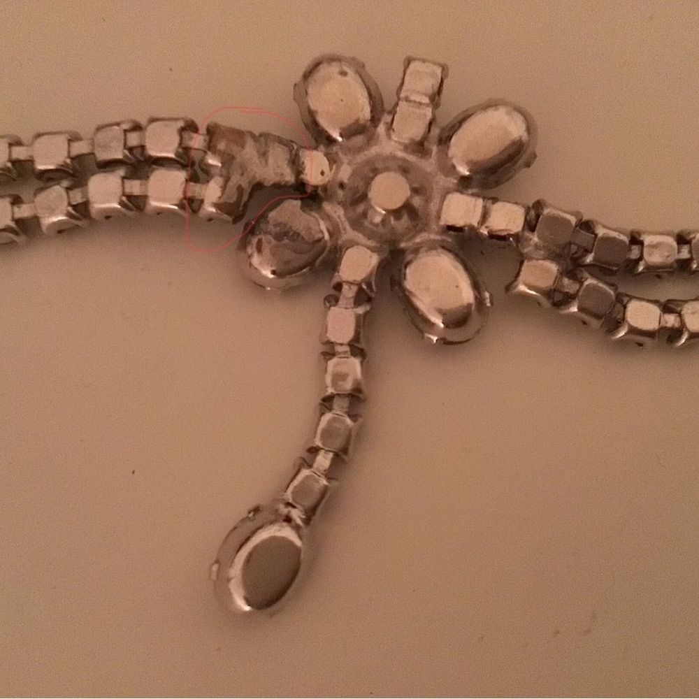 Vintage costume jewelry—double-choker necklace. - Picture 10 of 11